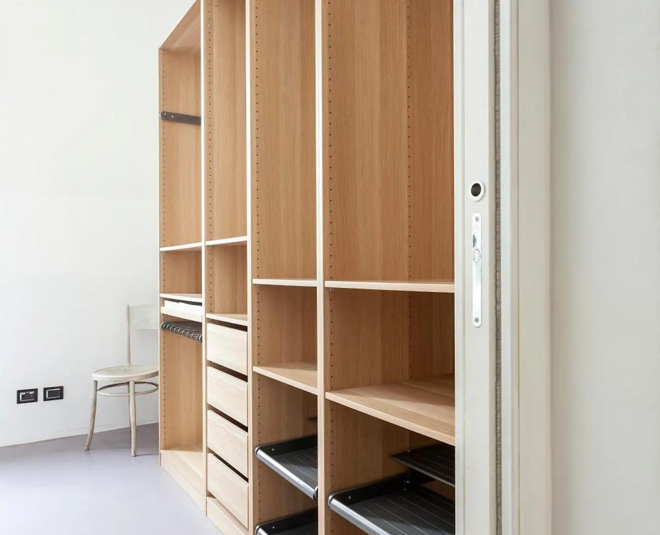 Stylish Industrial Flat Apartment Milan